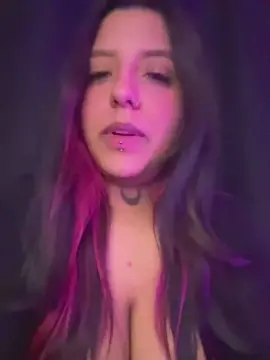 Cam4 Watch Live Sex Cams of technob1tch
