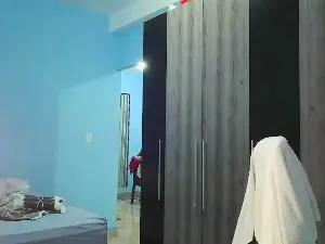 Cam4 Free Porn Cam of Ronnishotx