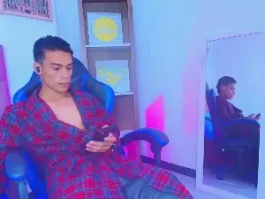 Cam4 Adult Webcam of Tommy_West_