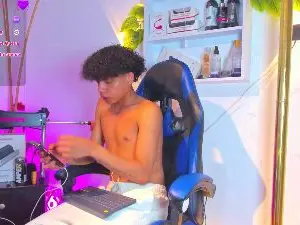 Cam4 Live Sex of Taylor_Black_