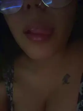 Cam4 Live Sex Cam of Laurabunny6