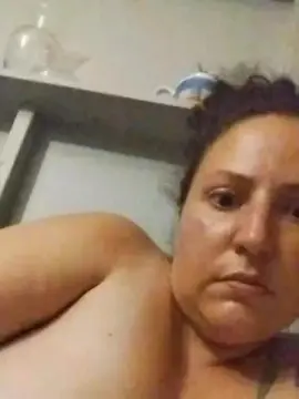 Cam4 Free Live Porn of Kikinewnew1