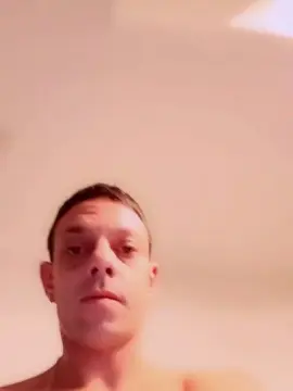 Cam4 Live Sex of Roccovalentino