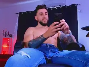 Cam4 Sex Chat of MightyAaronX