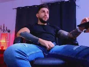 Cam4 Sex Cam of MightyAaronX