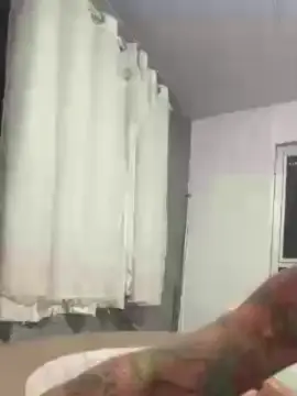 Cam4 Live Porn of Mariokurt