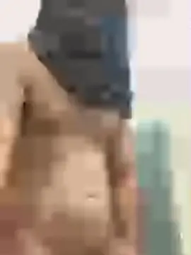 Cam4 Live Porn of gustavo1470