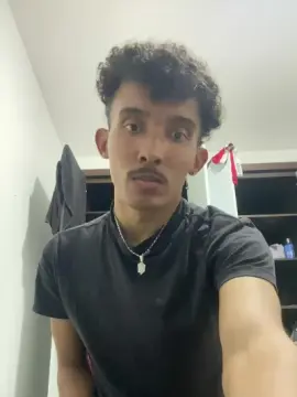 Cam4 Live Sex of MavyFelipe