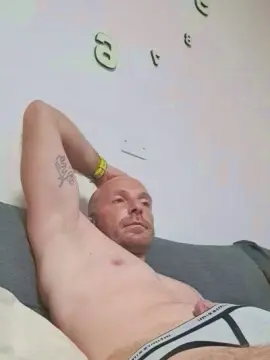 Cam4 Live Sex Cam of Gnaro90