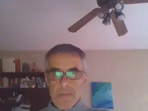 Cam4 Live Sex of hugobaires69