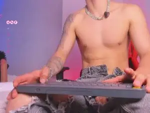 Cam4 Free Porn Cam of _BabyKing_