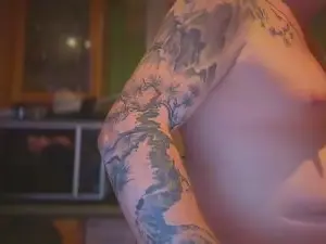 Cam4 Free Live Porn of djhants