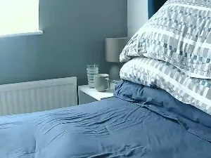 Cam4 Live Sex of simplyhorny1981