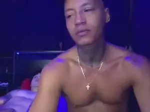 Cam4 Sex Cam of johnactivo22cm