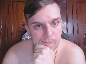 Cam4 Free Live Porn of Adamlawford