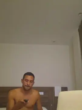 Cam4 Sex Cam of Revoltoso83