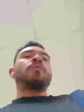 Cam4 Watch Live Sex Cams of Luisfer98