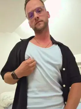 Cam4 Live Sex of YoungDaddy30xxx