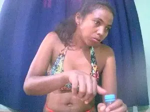 Cam4 Sex Cam of Fitiavana8