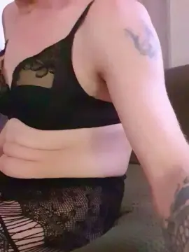 Cam4 Free Live Porn of HORNYHellokitty