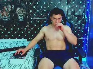 Cam4 Nude Webcam of javiersexyvoy