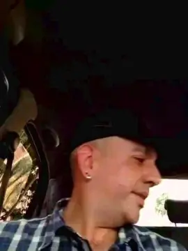 Cam4 Live Porn of Andresgomezcolo