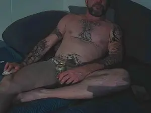 Cam4 Live Sex Cam of enrikaionut_fun