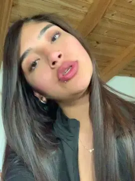 Cam4 Free Porn Cam of Miel98