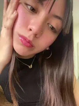 Cam4 Free Live Porn of Nicki