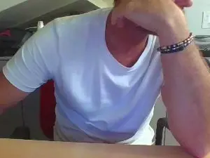 Cam4 Free Porn Cam of Leo_Hardyman