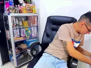 Cam4 Sex Chat of alex_gomez