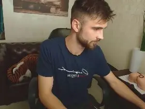 Cam4 Sex Cam of KyloEast