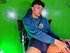 Cam4 Nude Webcam of alexgod_