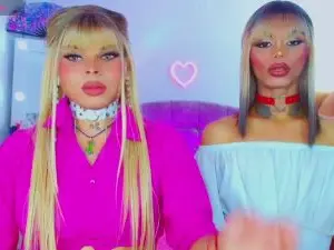 Cam4 Live Porn of leslychaneldoll