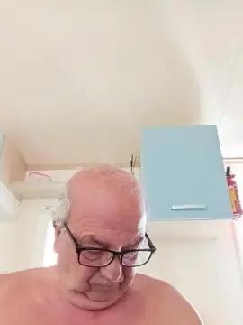 Cam4 Sex Cam of minuzzo61