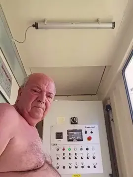 Cam4 Live Porn of minuzzo61