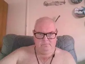 Cam4 Free Live Porn of robinal