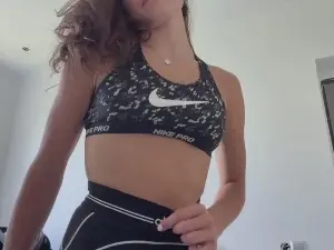 Cam4 Live Sex of MyrtaJumbo
