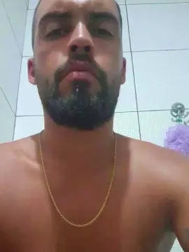 Cam4 Free Porn Cam of lucasdotadorj23