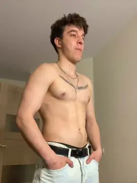 Cam4 Watch Live Sex Cams of bravo_maestro