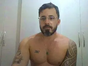 Cam4 Nude Webcam of Alers87
