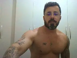 Cam4 Live Porn of Alers87
