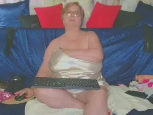 Cam4 Free Live Porn of QueenPammy