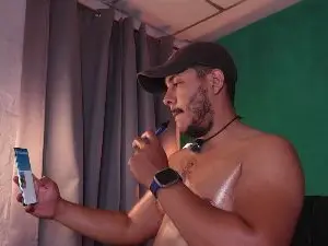 Cam4 Sex Chat of Misterjhons2