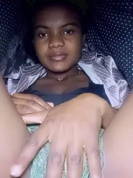 Cam4 Adult Video Chat of mialisoa3