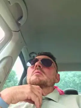 Cam4 Watch Live Sex Cams of bogdanclau1