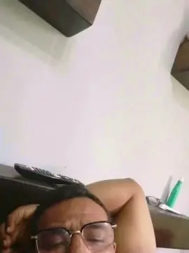Cam4 Free Live Porn of roncoratonm2