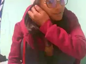 Cam4 Live Sex of Avotra02
