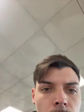 Cam4 Live Sex Cam of ThomasRM98