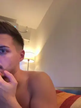 Cam4 Live Porn of ThomasRM98